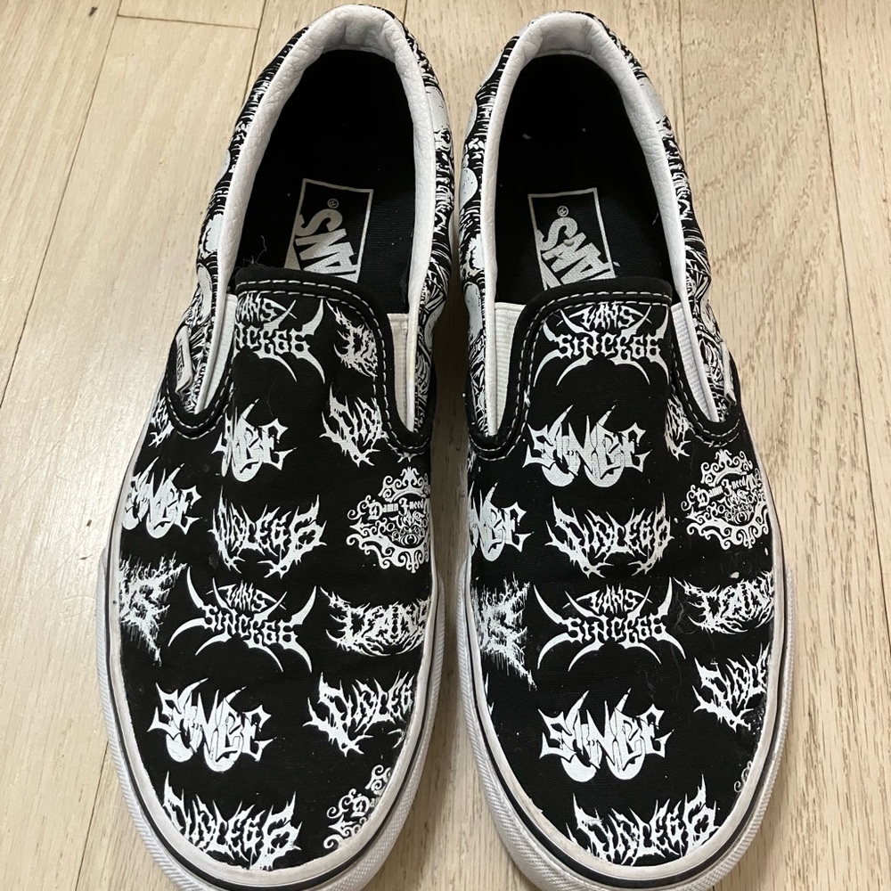 Vans shoes slip on size 6.5 men’s / 8 women’s. Forgotten bones